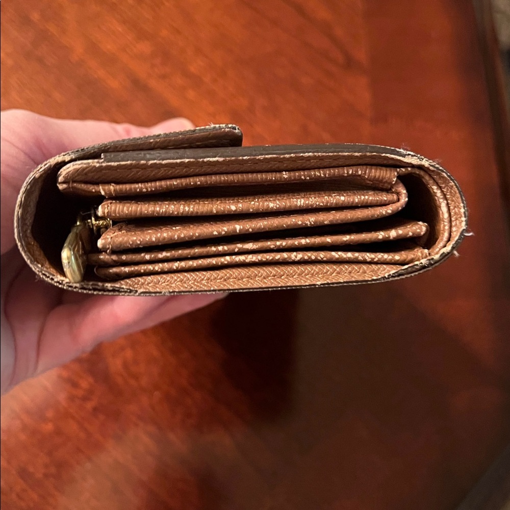 Louis Vuitton Brown Monogram Wallet
Good used condition. Lots of use left - Picture 3 of 16